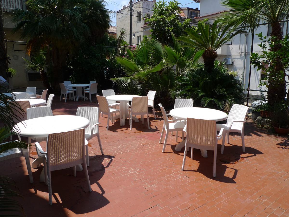 Hotel Alexander Santa Domenica  Dış mekan fotoğraf